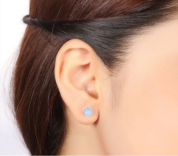 sterling silver stud earring